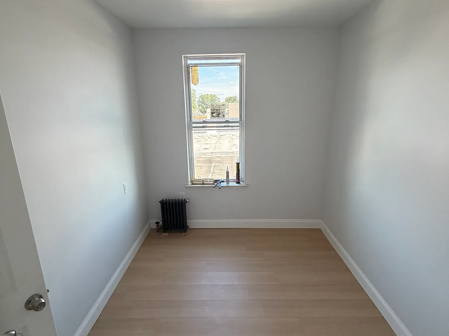 2 bed, 850 sqft, $2,304 — Photo 3