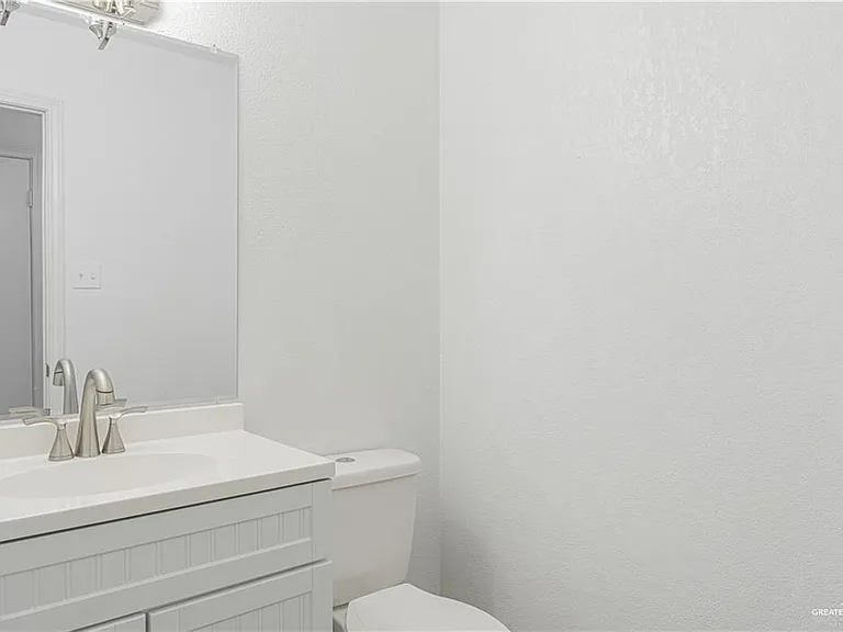 2201 S Jackson Rd #31M — Photo 4