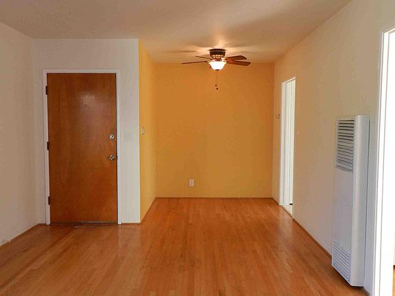 4th image of 31 W Calle Crespis #B