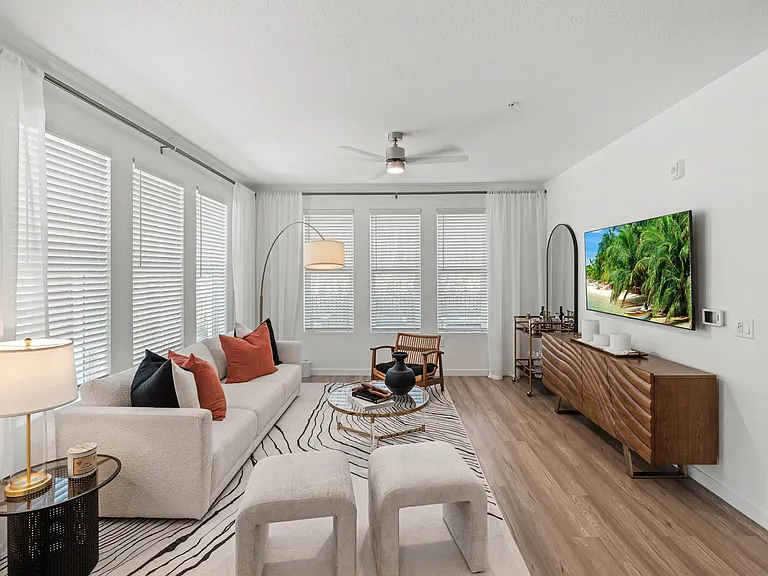 Altis Grand Suncoast Apartments — Photo 53