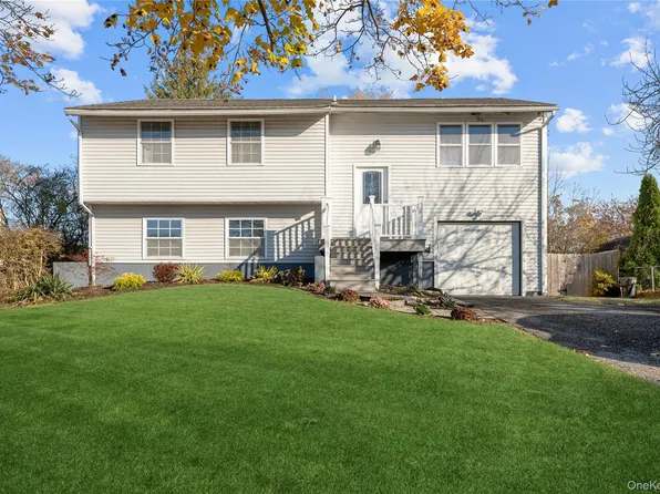 60 Mercury Avenue, East Patchogue, NY 11772