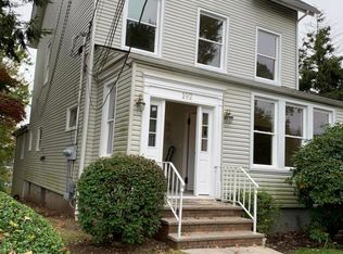 192 Belair Rd, Staten Island, NY 10305