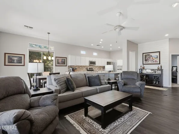 5231 W Winding Desert Dr, Marana, AZ 85658