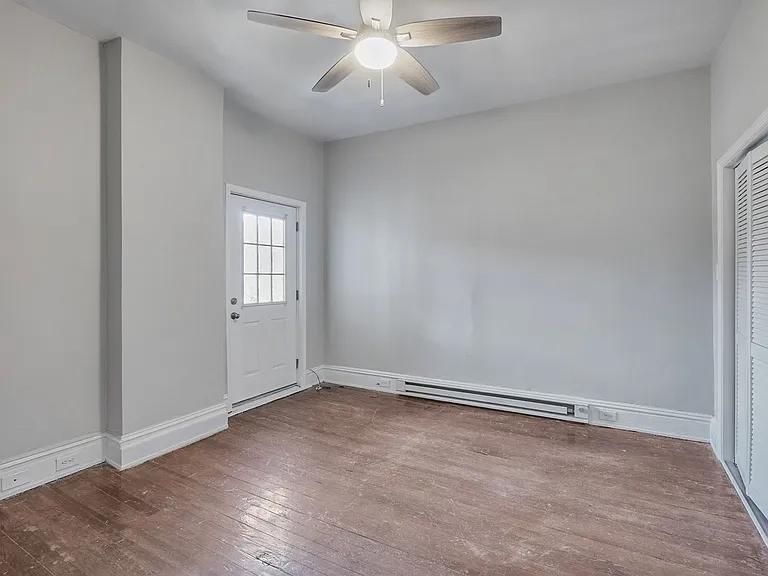 2215 W Grace St #4 — Photo 3
