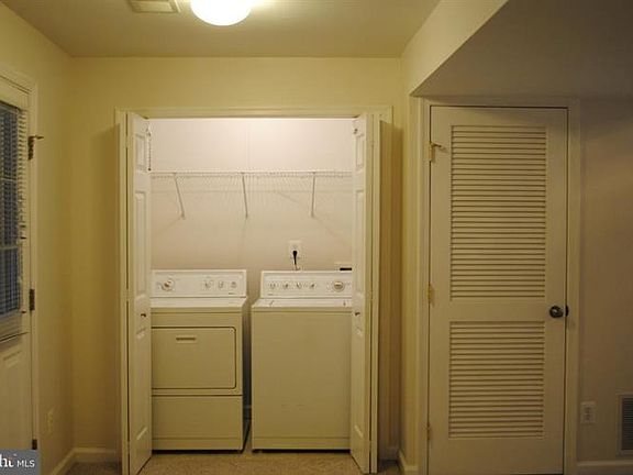 5th image of 2553 Thorncroft Pl