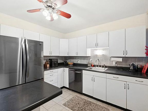 2nd image of 4500 McPherson Ave APT 2E