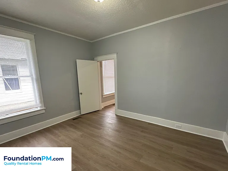 1688 Glenview Ave — Photo 15