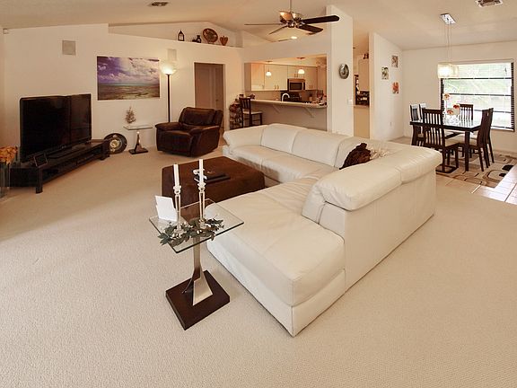 5th image of 2441 E Scarlet Oak Ct