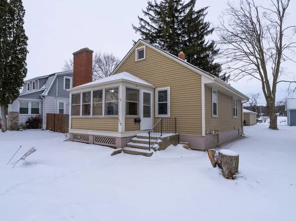1119 Pleasant STREET, Lake Geneva, WI 53147