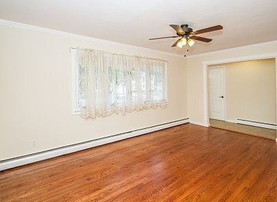 5th image of 172 Prairie Dr
