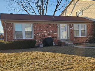 35270 Terrybrook Dr, Sterling Heights, MI