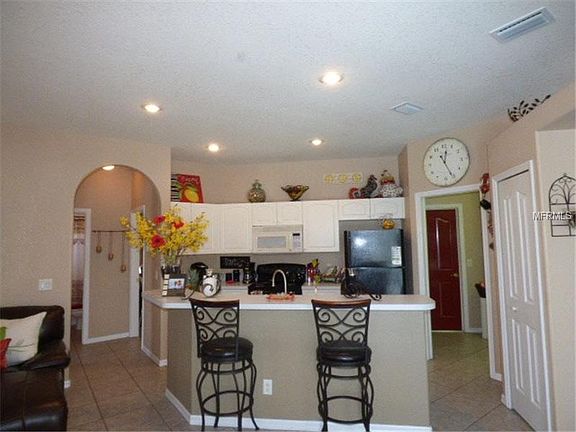 2nd image of 3352 N Chamberlain Blvd