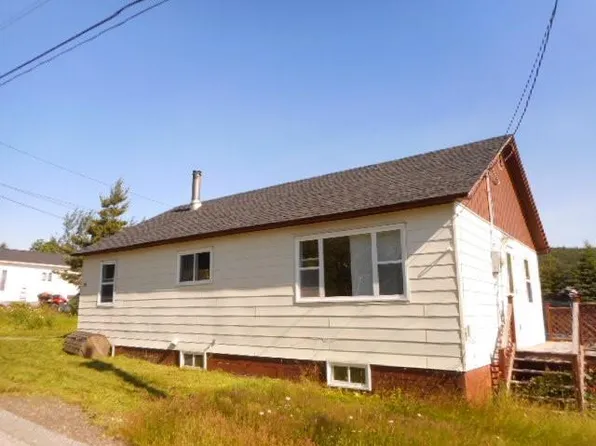 28 Poplar Road, Springdale, NL A0J1T0