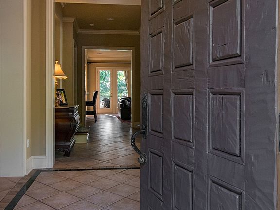 5th image of 5 Ladoga Ave