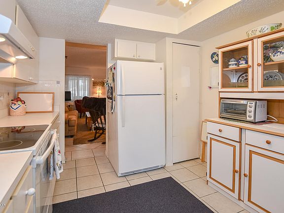 5th image of 3 Bristol Ln