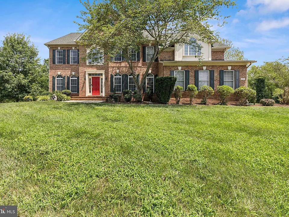 26368 Strathaven Ct