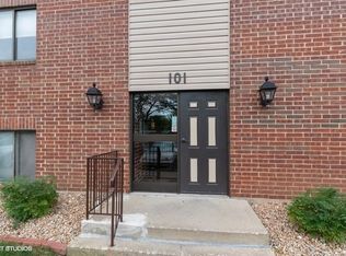 101 E Janata Blvd APT 2A, Lombard, IL