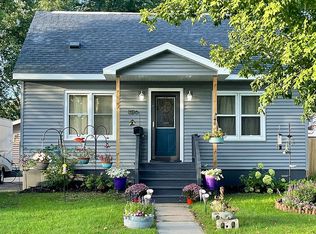 806 Prairie St, Mauston, WI 53948