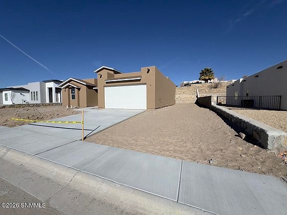 3rd image of 2861 E Springs Rd