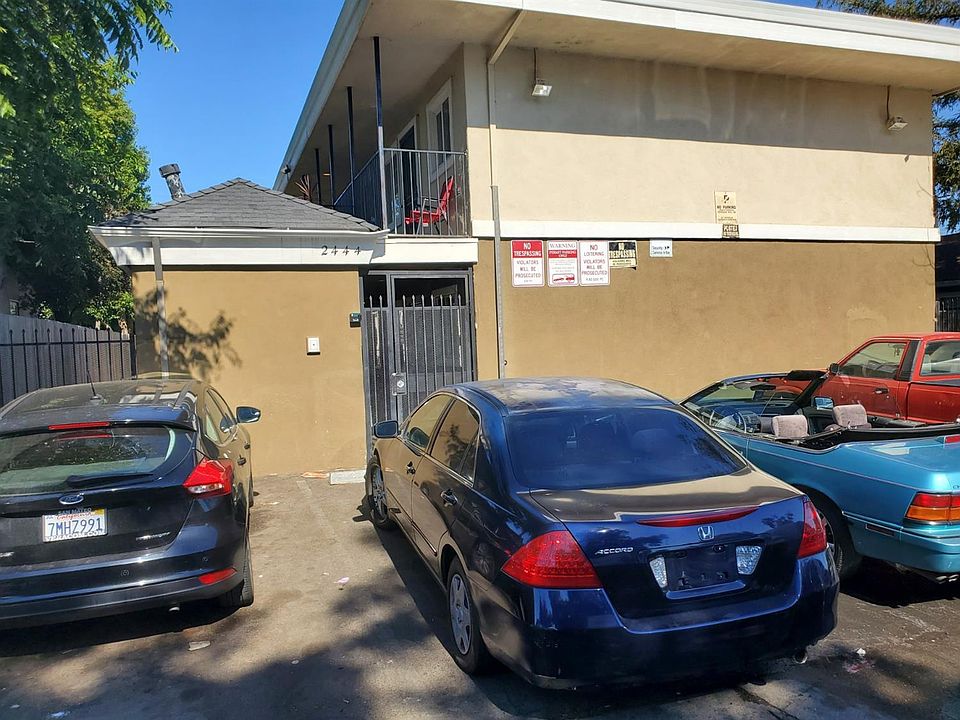 1st image of 2444 Empress St