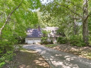 1043 Shadywood Ln, Raleigh, NC 27603