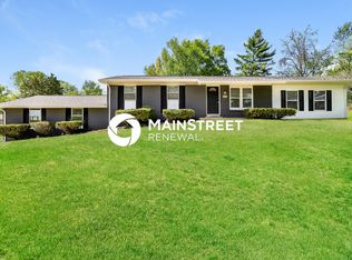 3909 Opal Dr, Saint Charles, MO 63304
