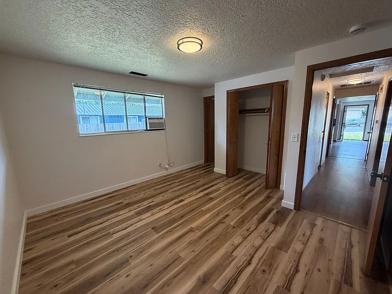 255 Heffley St S — Photo 11