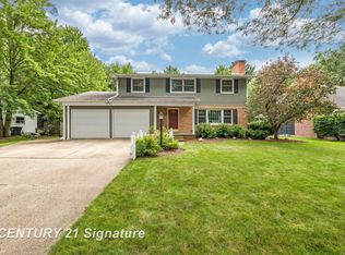 1900 Ardmore St, Midland, MI 48642