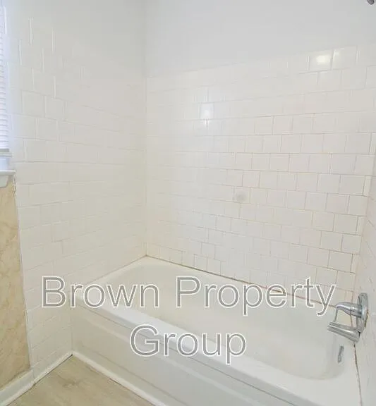 714 Eva Cir — Photo 5