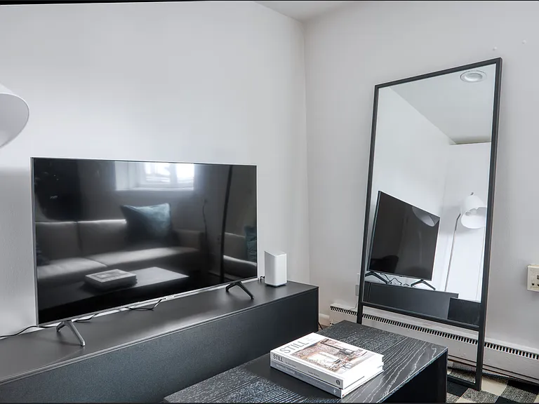 15 Euston Rd #33 — Photo 7