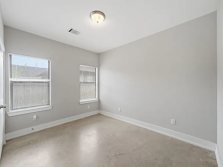 603 Edgewood St #B — Photo 10