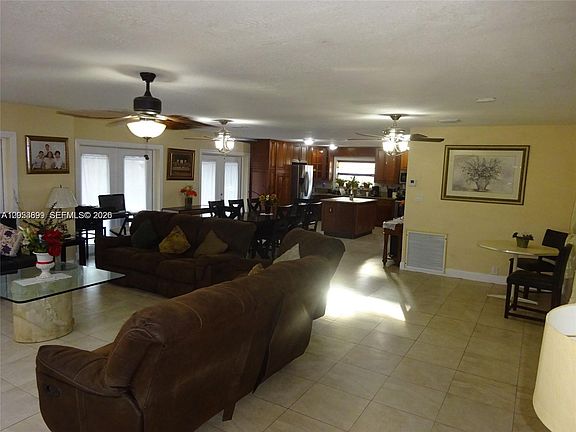 4th image of 9240 SW 56th St