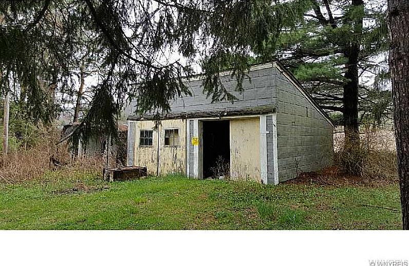 2nd image of 6108 Mutton Hollow Rd