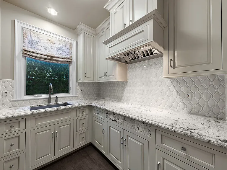 150 W Naomi Ave — Photo 23