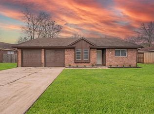 1808 Brumbelow St, Rosenberg, TX 77471