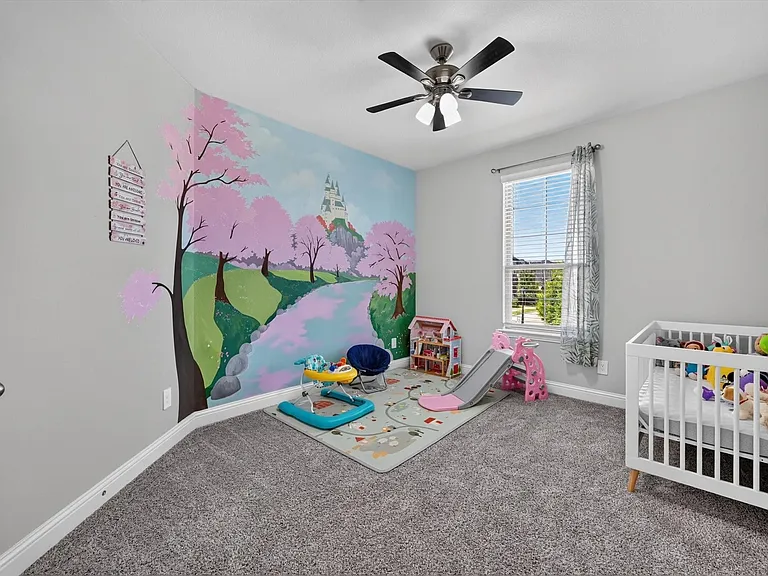 Secondary bedroom