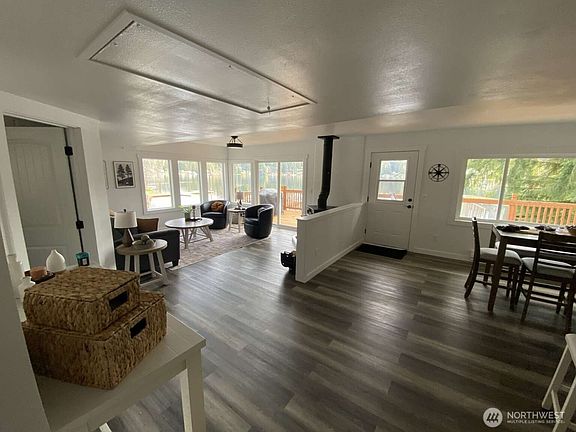 3rd image of 2319 SW Lake Roesiger Road