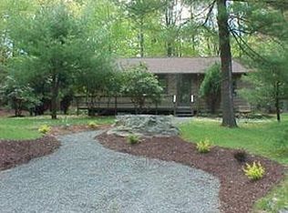 7 Cardinal Ln, Tafton, PA 18464