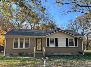 344 Foxglove Dr, Nashville, TN 37211