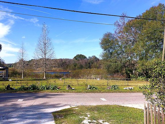 5th image of 7527 Lakeshore Dr #C