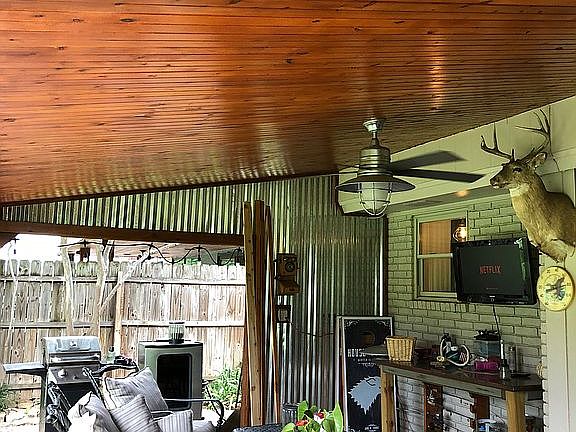 3rd image of 11813 Ashford Dr