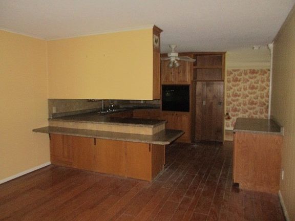 5th image of 101 Arlington Dr