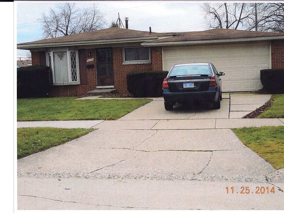 1st image of 32539 Fernwood St