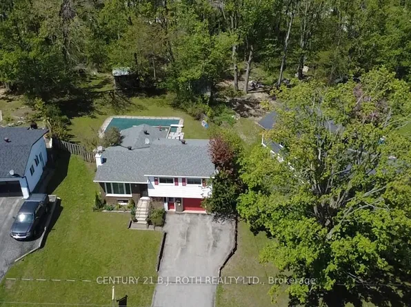8 Sandra Dr, Orillia, ON L3V 3G7