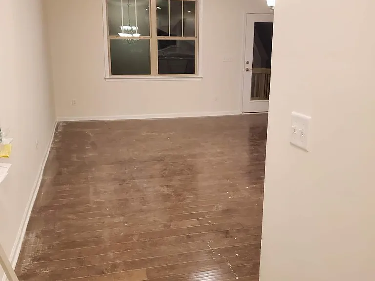 351 Cardwell Ln — Photo 2