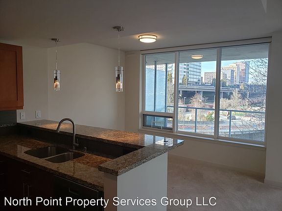 5th image of 1515 Dock St Unit 413