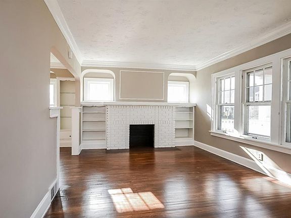 3rd image of 2273 Ogontz Ave #1