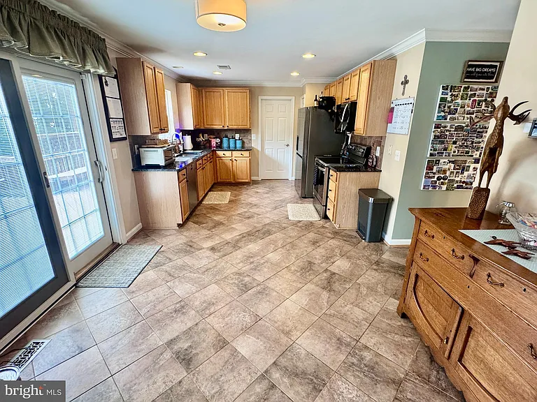 29 Webb Ct — Photo 12