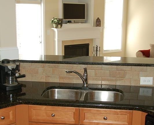 3rd image of 2376 Harshaw Ave