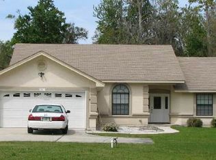 821 Simmons Rd, Fernandina Beach, FL 32034